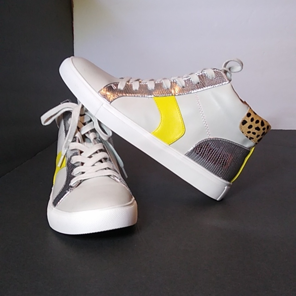 DV Dolce Vita Alvira . Lace-up. High-Top Sneakers Women's Sz 9 Yellow/ Gray. ÑWT